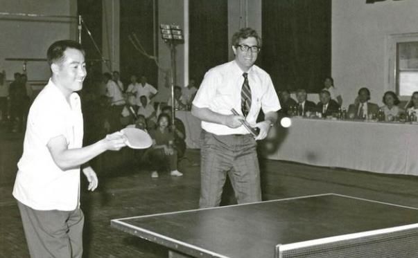 尴尬|因一名犹太人坐错车而改变了49年前的历史！从此我国开始发生变化！