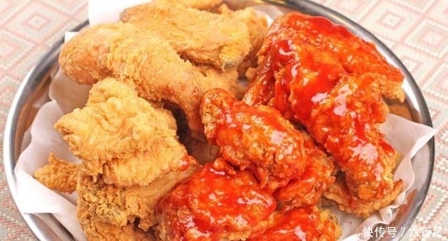 女性过了30岁，3种美食要少碰，或导致皱纹滋生，显人老气横秋