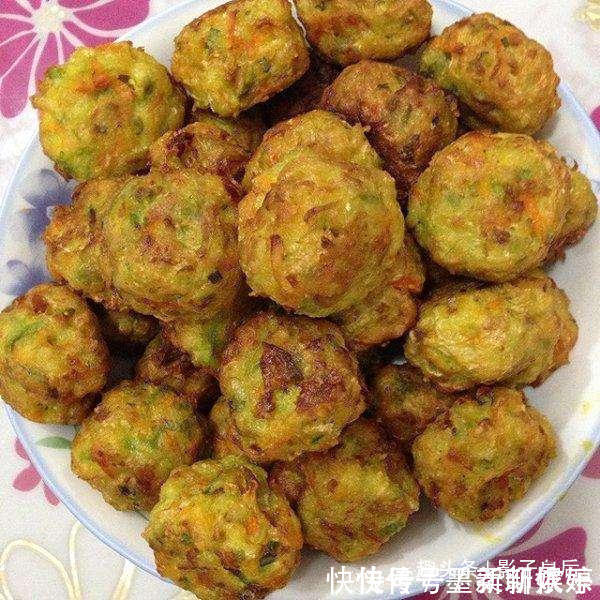 炸萝卜丝丸子|炸萝卜丸子,有人鸡蛋,有人加水,都不对!大厨教你正确做法