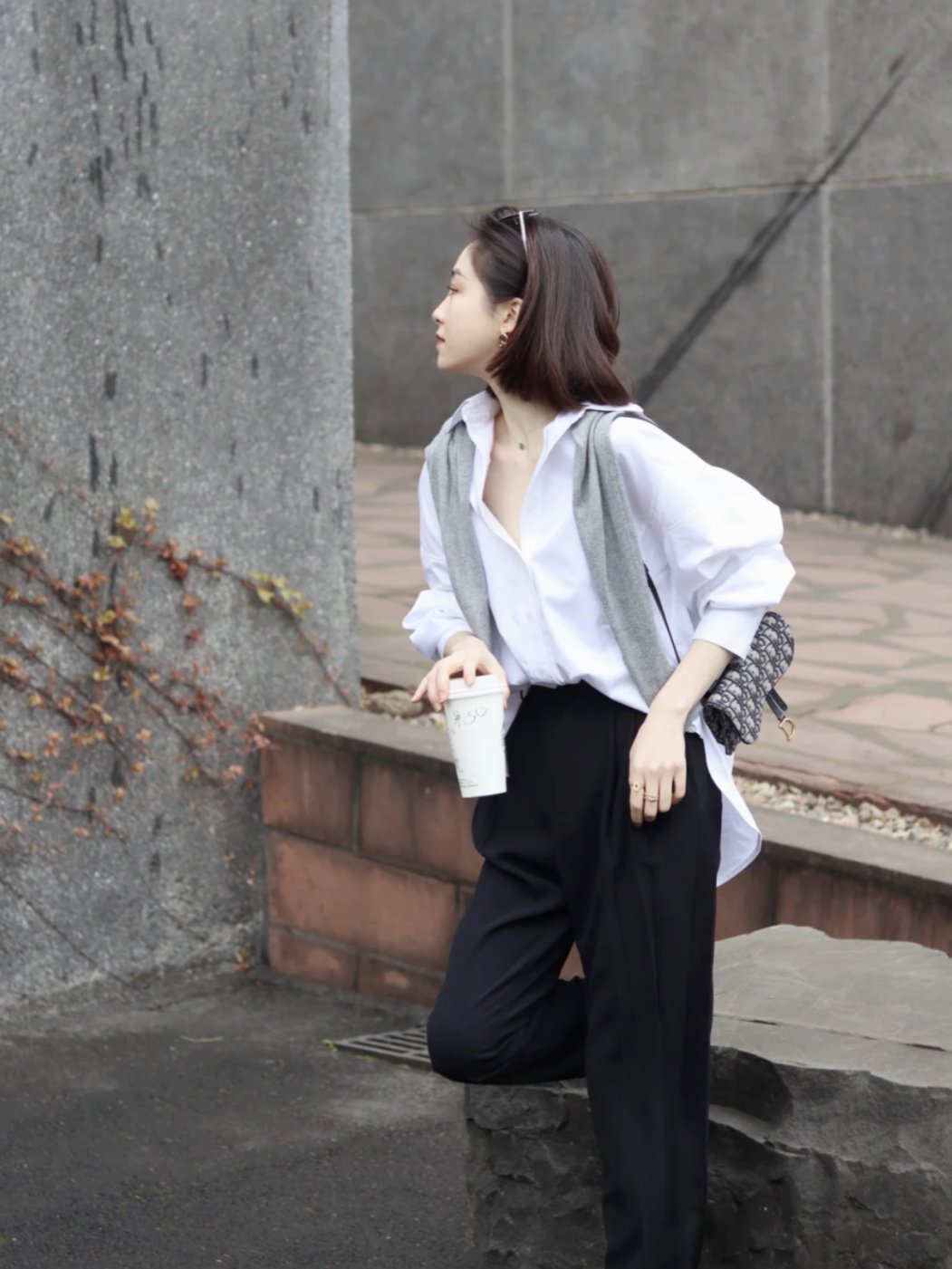 曳地阔腿裤|2021秋冬“大女人风”最流行，够飒够时髦