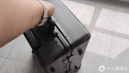 序列号|够强耐造，地平线8号旅行箱体验：找回功能是亮点