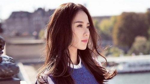 脸上有这5个特点的女人，千万别留披肩发，否则会让你老十岁