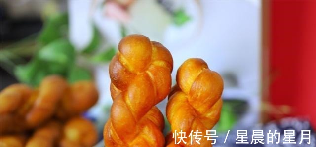 面包|教你一种麻花新做法，做法简单特好吃，比面包还松软，越嚼越香！