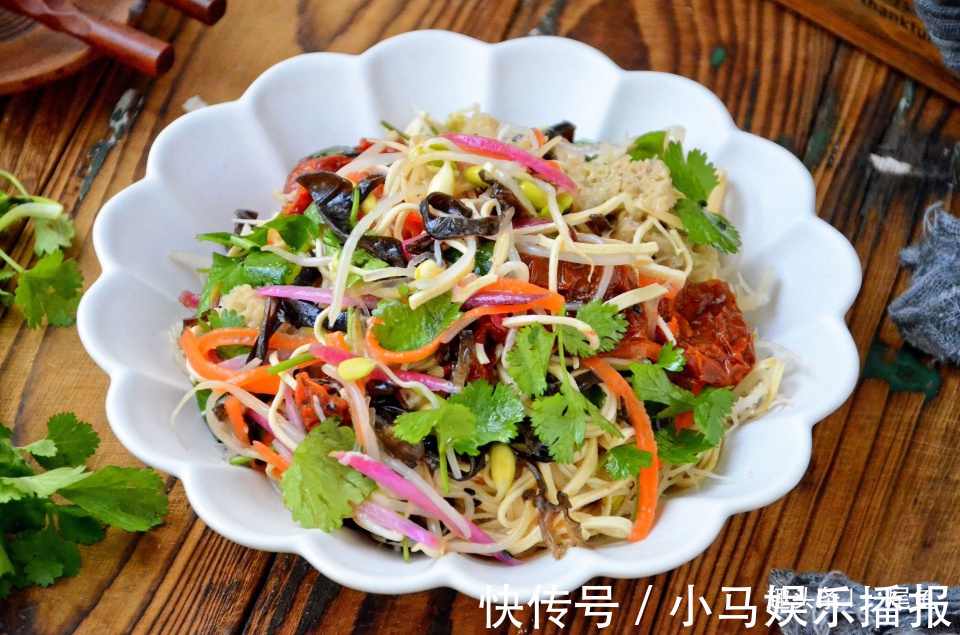 12道爽口凉菜,做法简单,过年做几道,比大鱼大肉受欢迎