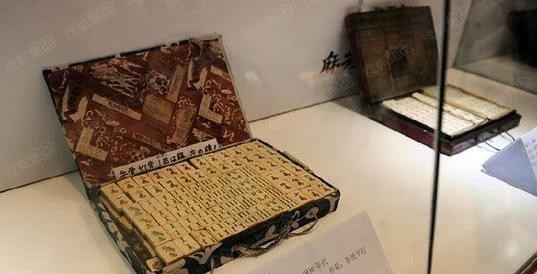 末代皇帝|末代皇帝溥仪的御用麻将,12道工序手工雕刻而成,专家估价2亿!