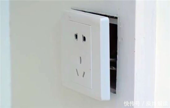 螺丝|墙上插座松动不好用，学会一招，不花一分钱，比新的还牢固