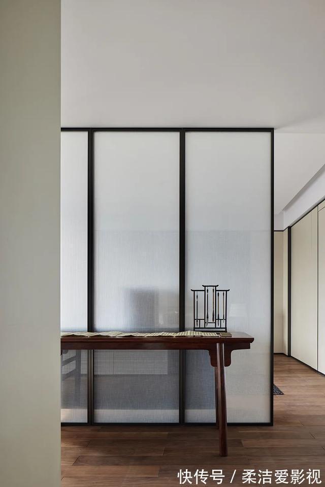 红木家具|45岁大叔的现代之家，坚持融入红木家具，全屋清隽素雅，太美了