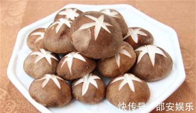 香菇|女性再没钱,三种食物也别省,清理血管,营养滋补,早吃早受益