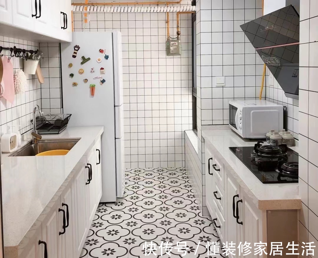 散热|越来越多人不把冰箱放在厨房了,搞卫生太难了!现在流行这样放