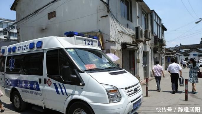 45岁男子深夜脑梗住院,医生警告,饭后这件事是“罪魁祸首”