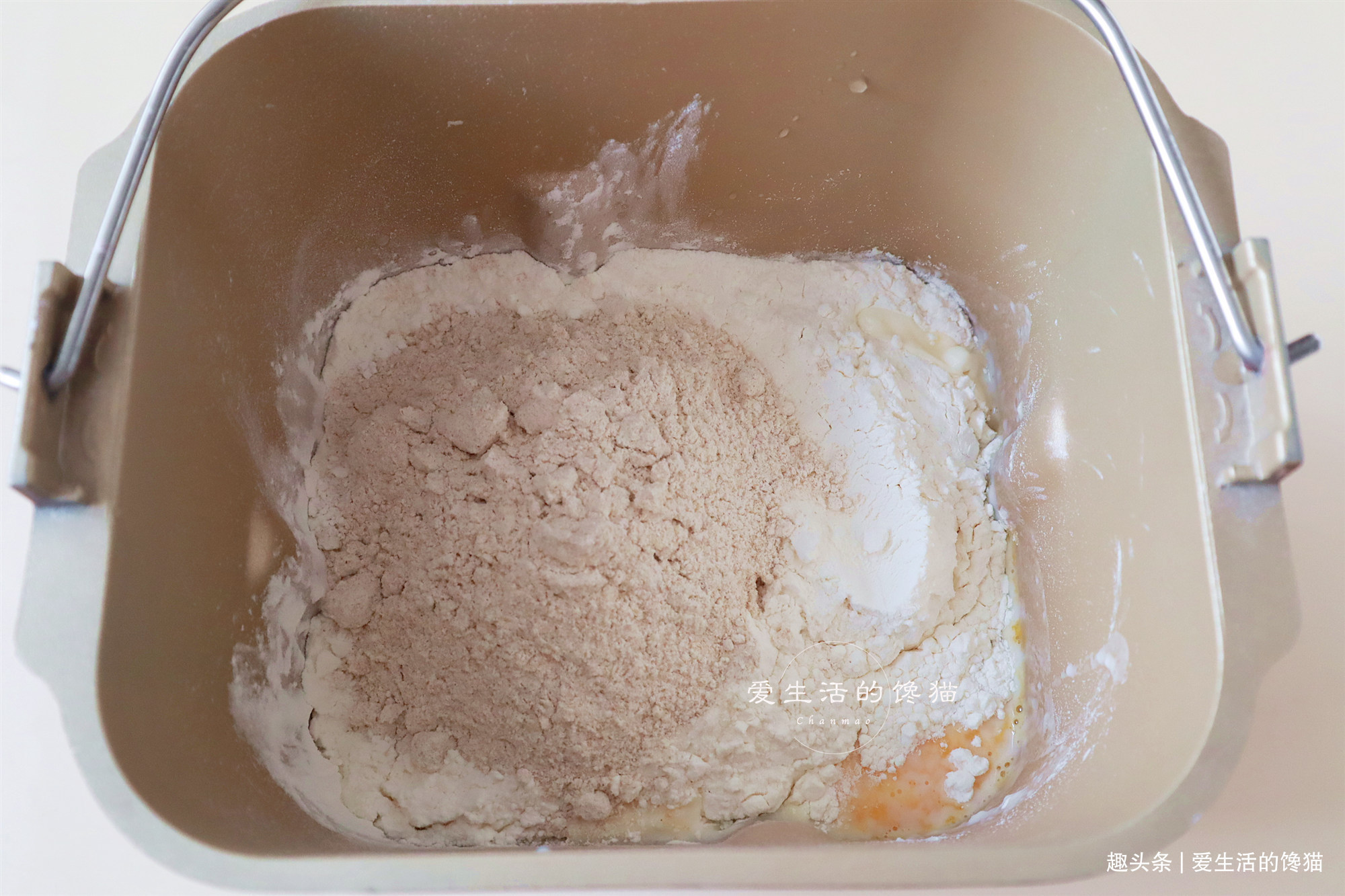 芝麻酱面包卷，柔软拉丝，超好吃，做法简单，小白也一次成功