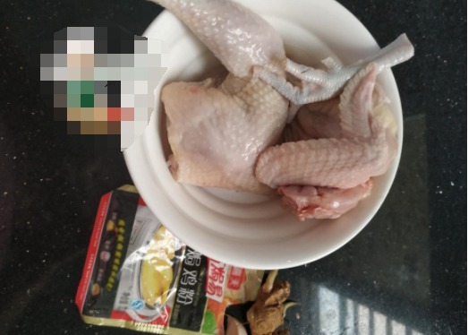 这么做鸡肉,做法简单营养高,滑滑嫩嫩的,儿子连皮一起啃光