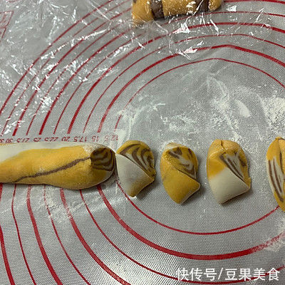 面粉|这道虎皮纹饺子，我一年四季都想吃