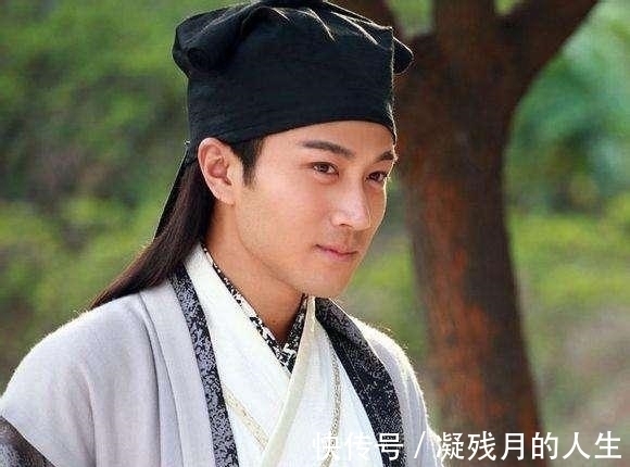 老人家$少女一上联:“一人一碗一口锅”,秀才一下联,少女听后又羞又气