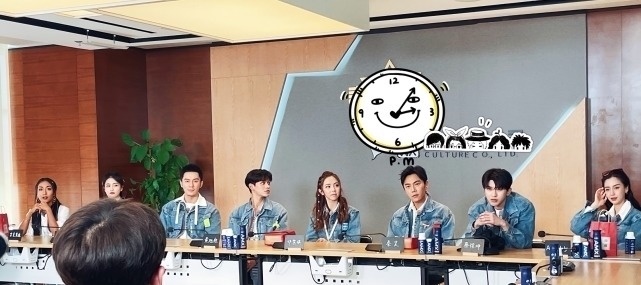 常駐嘉賓|奔跑吧:全員回歸,看baby配了什么鞋?是對(duì)宋雨琦最大尊重