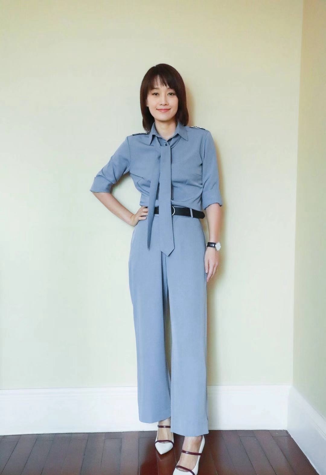 高跟鞋|马伊琍又换新发型,仅仅留长一点点,搭配刘海也太减龄了吧!