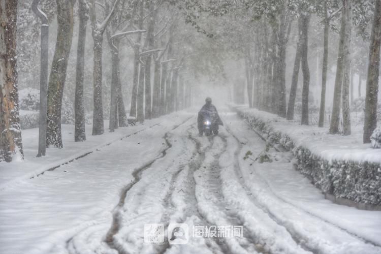 初雪|组图+视频丨德州入冬初雪如期“到货” 积雪已盖住脚背