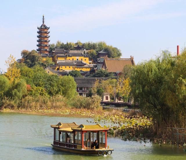 江苏一座全国重点寺院，有1600多年历史，属国家5A级风景区