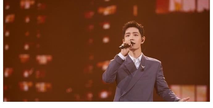 星光大賞合影，肖戰(zhàn)王一博再度同框同臺，紅海引爆全場！