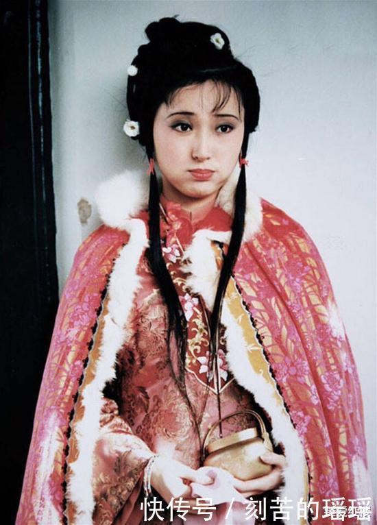 贾宝玉$薛宝钗表面温柔,实则阴险,目的不是为了嫁给贾宝玉,为了什么