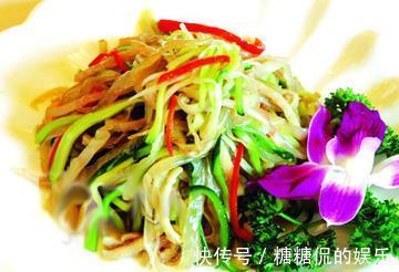 砂煲|美食推荐：鱼香鸡扒、凤凰双脆、盐煨牛肉制作方法