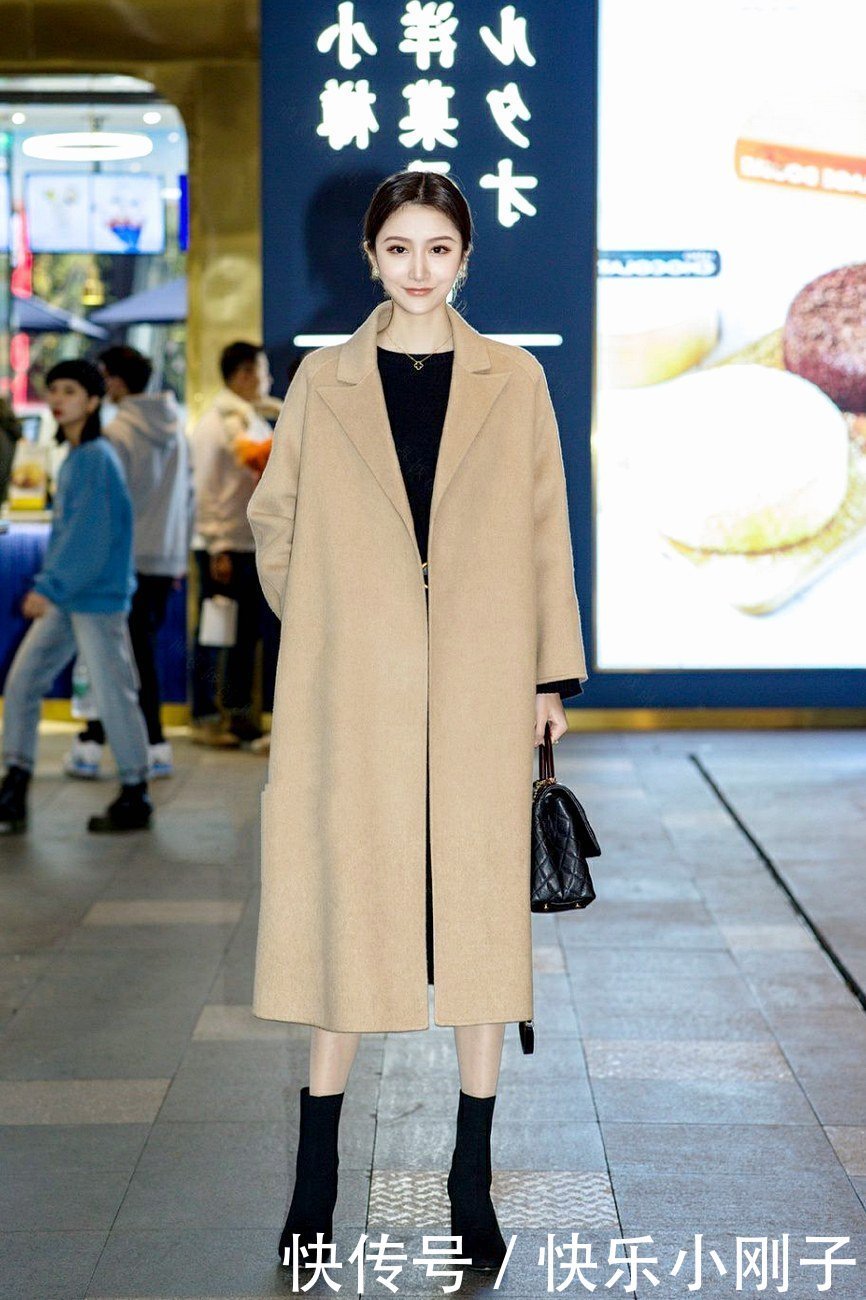 温度和风度一个都不能少,来一件风衣吧,出街外穿满满的高级感