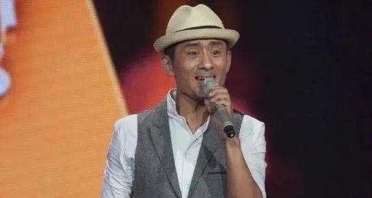 草根|为走红不惜身份作假，冒充草根多年，韩红一怒之下将其轰下台