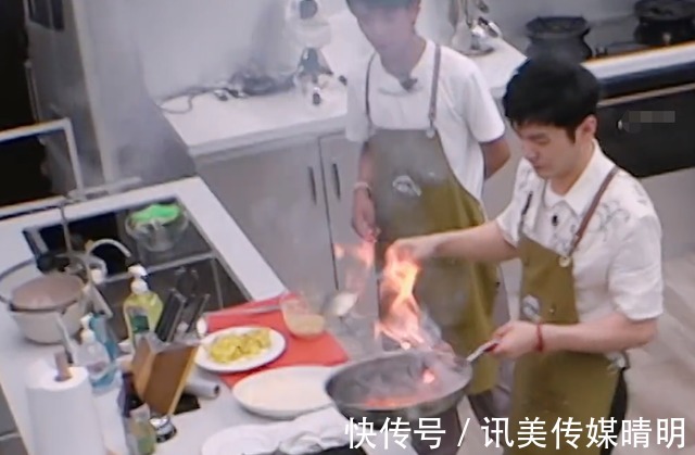 寧靜|《中餐廳5》首播烏龍不斷,寧靜嘴瓢穿幫,撒謊被前男友情史打臉