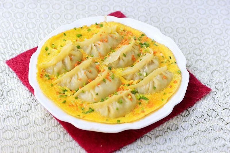 剩饺子怎么办?只需一个它, 连醋辣椒油都省了,比煮得好吃多了