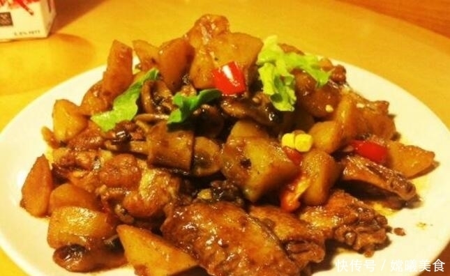 又香又鲜的家常美食,入口非常的鲜,非常的下饭味道很不错