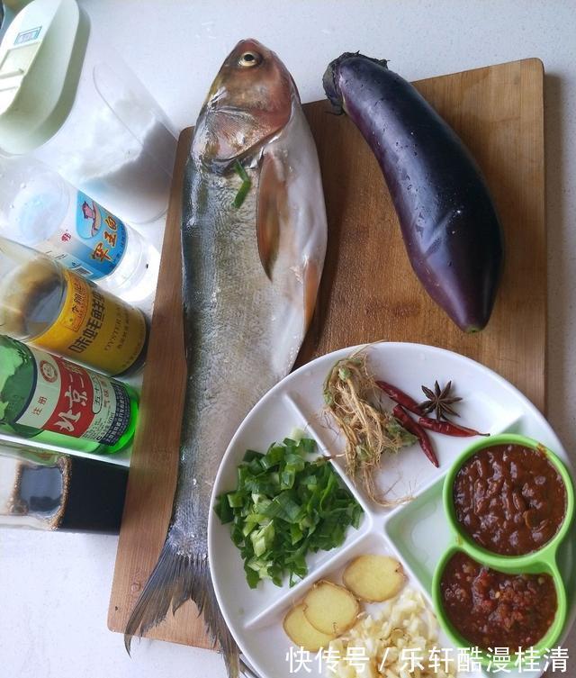 鲢鱼|家常酱炖鲢鱼,酱香四溢鲜美下饭,快来和小编一起学着做一回吧