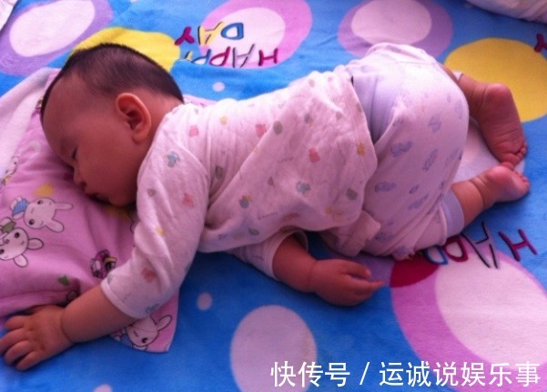 营养物质|提醒:别在3个时间强迫孩子喝水,容易积食还伤脾,父母长点心