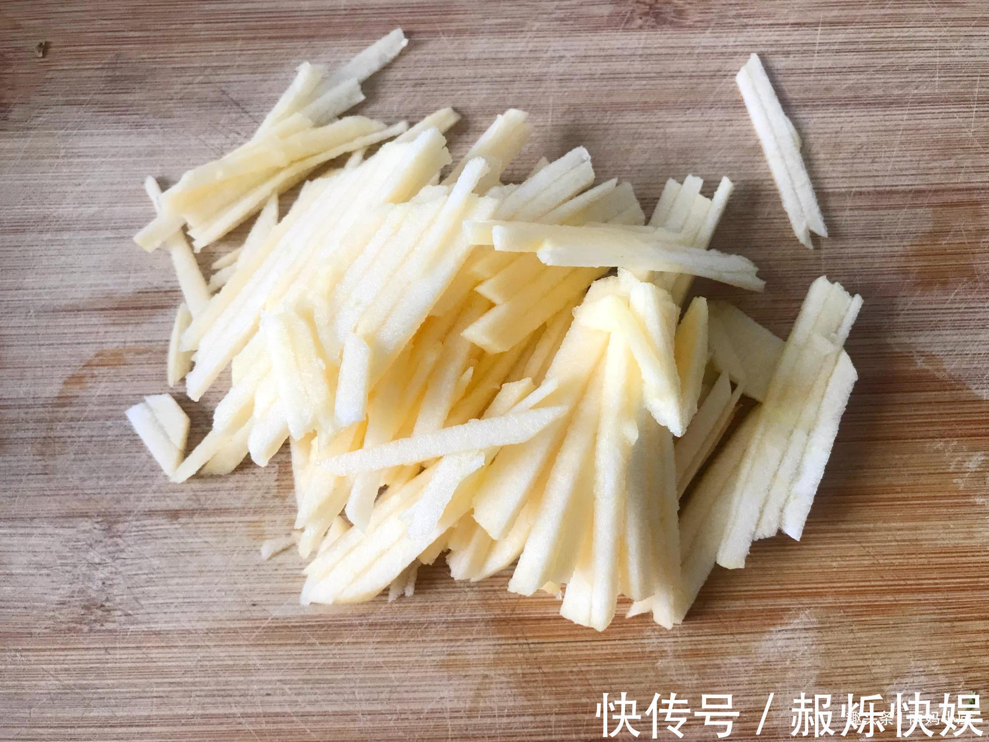 山药别再煮粥了，做成早餐饼，不加1滴水，补脾养胃，全家都爱吃