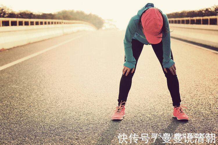 膝关节|骨科医生这4个动作是在给膝盖“上刑”,现在意识到还来得及