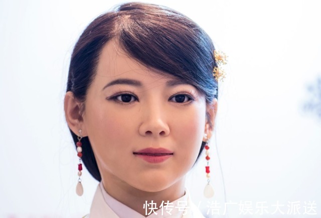 功能机|中国女性机器人研究成功,功能机齐全,性能逼真,网友买不起!