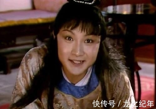 薛宝琴#那个容貌最像贾元春的女子,成了贾母的最爱,地位超越黛玉