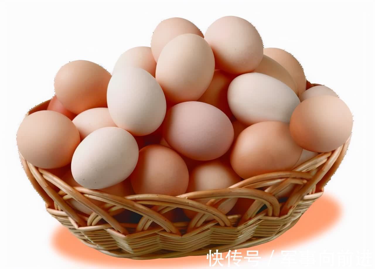 坚果|到了中年，要想提高免疫力，医生告诉你：这四种食物可以尝试多吃