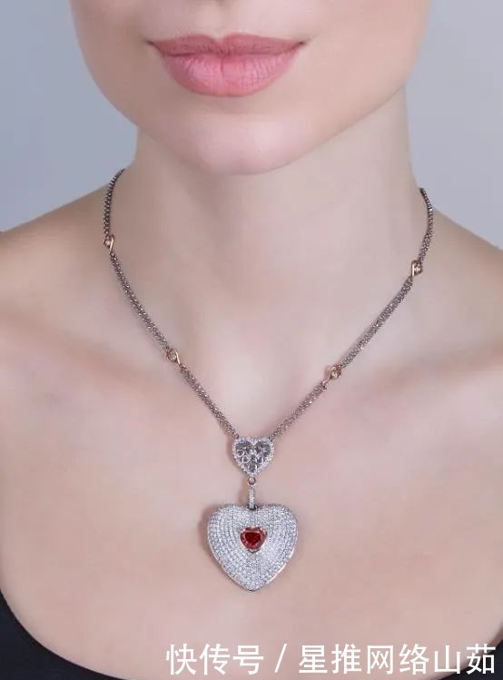 瑰丽|纽约苏富比“瑰丽珠宝”拍卖落槌:彩色当道!