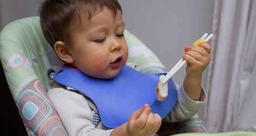 早餐|医生告诫家长再没时间,4种早饭也别让孩子碰,积食不发育