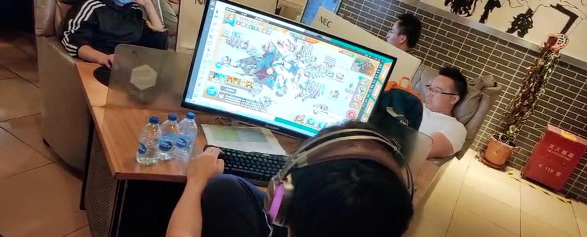 实测|网吧包场VS在线语音 这两波玩家实测哪个玩起来更爽
