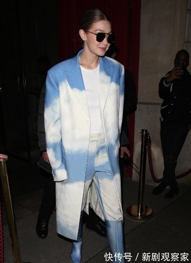 gigi 超模Gigi堪称时尚教科书,颜好身材棒还会穿,看她玩转穿搭!