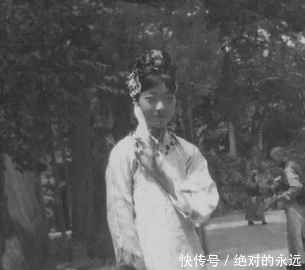 末代|晚清末代皇后婉容珍贵老照片,婉容的美貌风华绝代!