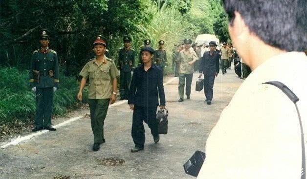 此人|对越反击战，此人投靠越军，临终有一梦未圆！