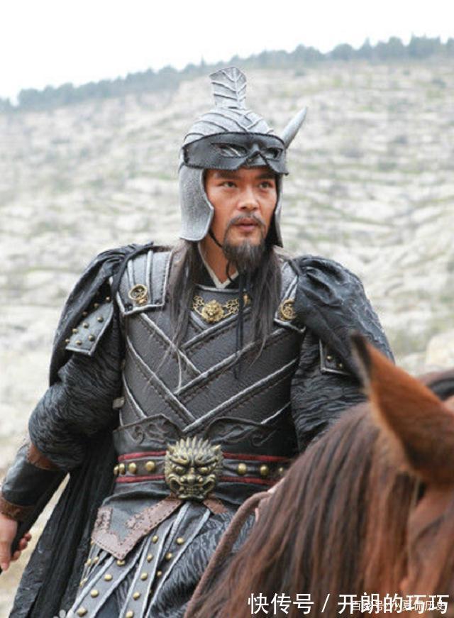 宋江#梁山的战力天花板,武艺高强却只能低头做人,被宋江拿来压制林冲