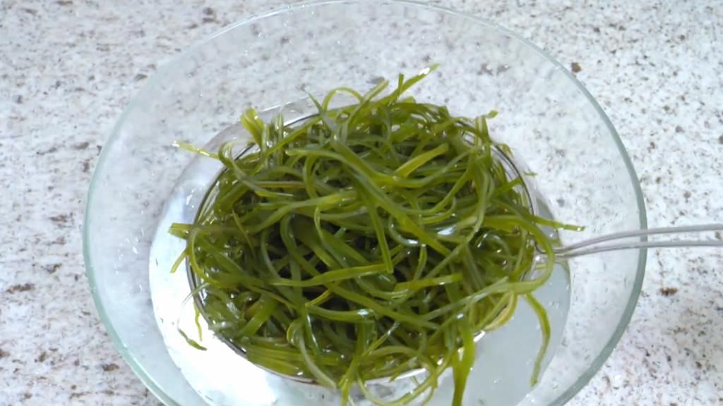 易学|难怪饭店凉拌海带丝那么好吃,原来是这个窍门,简单易学爽口好吃一点也不腥