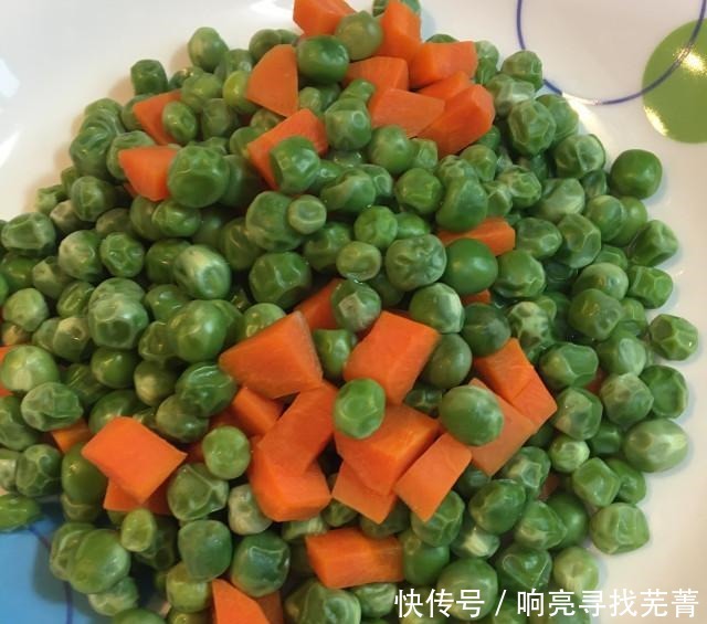 豌豆粒炒虾仁，快手美味小炒，色香味俱全，营养又美味