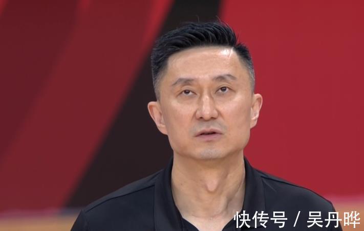 王泉泽|官宣!男篮2场世预赛时间敲定,首发来袭,易建联谢幕,CCTV5直播