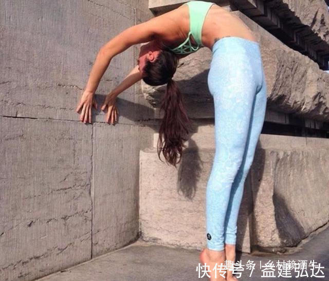 瑜伽|后弯体式很重要，多练这3个瑜伽体式，柔韧脊柱、灵活肩关节