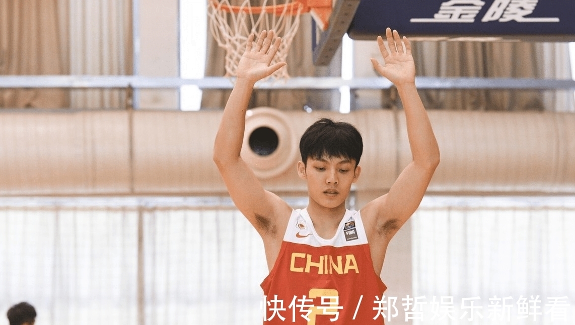 国家队|1.78米怎么了?徐杰攻守两端完虐日本后卫线,他成为男篮最大惊喜