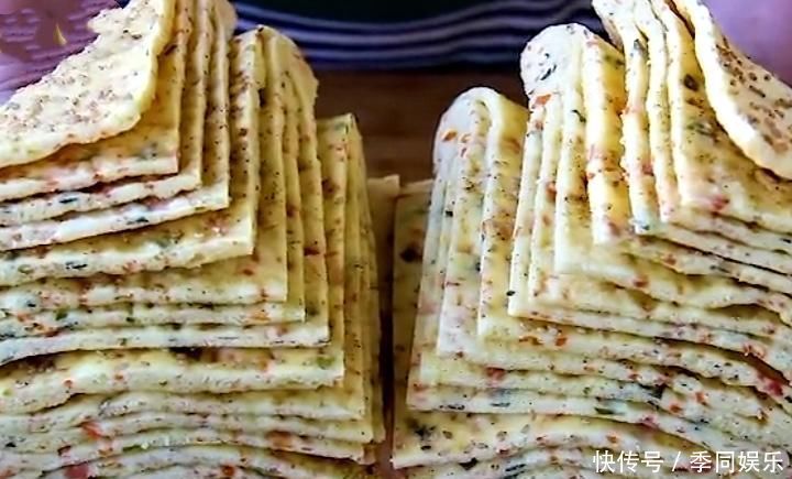 教你玉米面新吃法,蒸一蒸咸香劲道,比包子好吃,比馒头简单